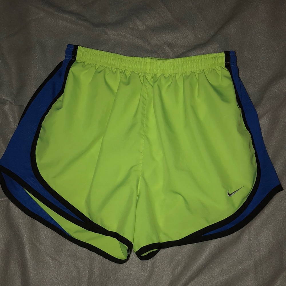 Nike women’s dry fit shorts! Size medium. Great condition